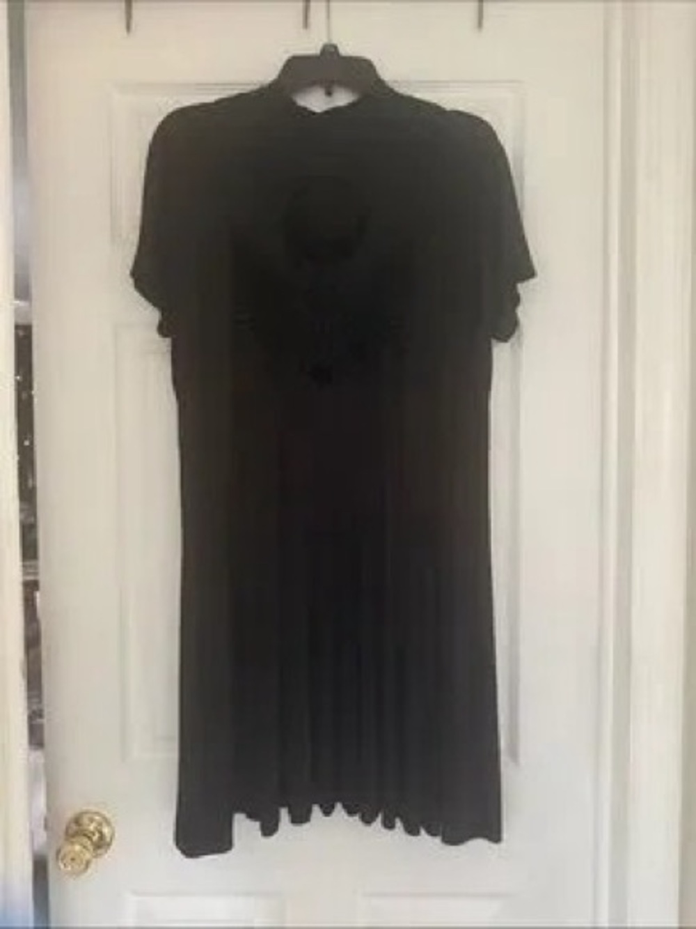 Women’s Black Short-Sleeve Pleated Dress